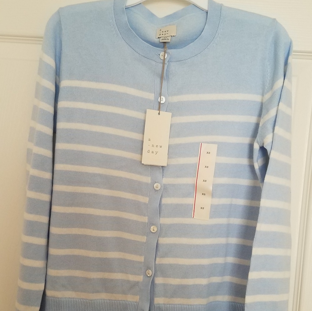 Sweater - Picture 3 of 5